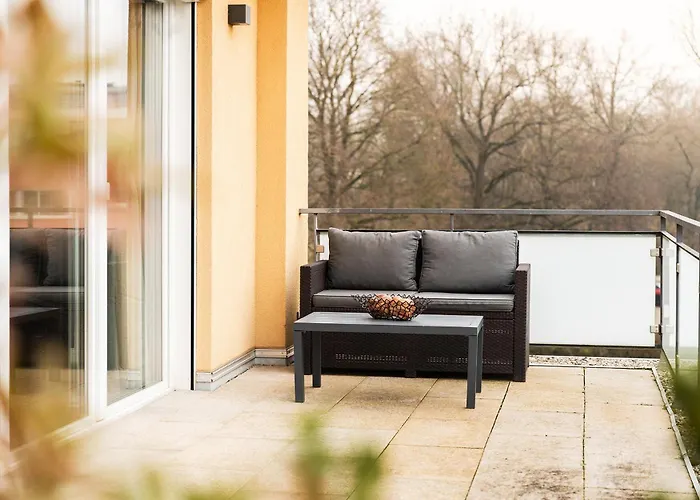 Hotel Vier Jahreszeiten An Der Therme & Kliniken Bad Krozingen Naehe Freiburg & Schwarzwald Ideal Fuer Wellness Kur & Business Ausfluege 24H Check In- Wlan & Parken Gratis