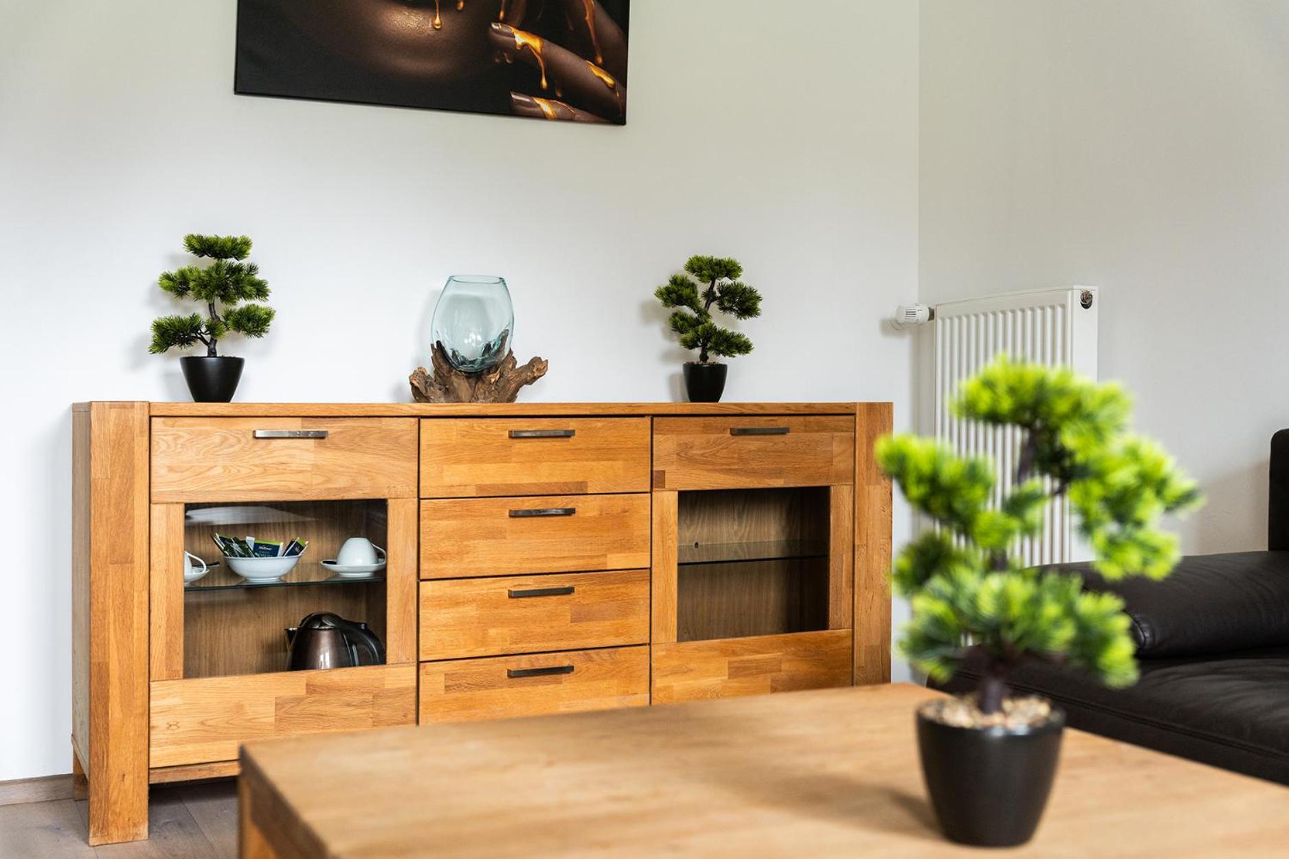 Hotel Vier Jahreszeiten An Der Therme & Kliniken Naehe Freiburg & Schwarzwald Ideal Fuer Wellness Kur & Business Ausfluege 24h Check In- Wlan & Parken Gratis